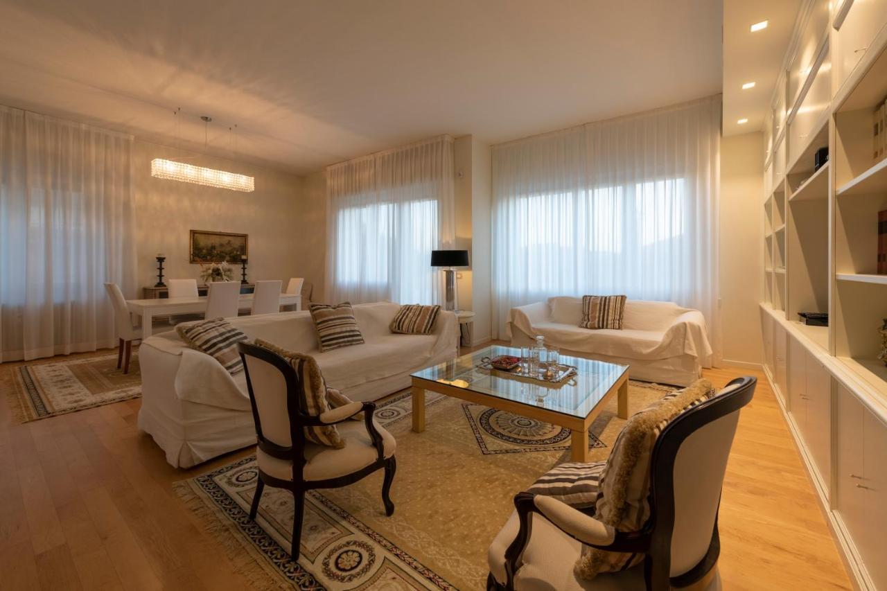 Casa Gramsci Luxury Apartment Pesaro Eksteriør bilde