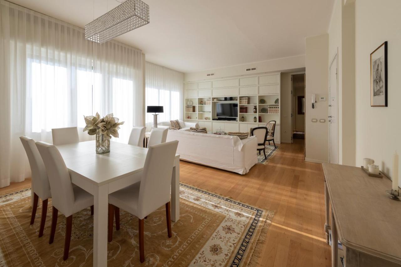Casa Gramsci Luxury Apartment Pesaro Eksteriør bilde